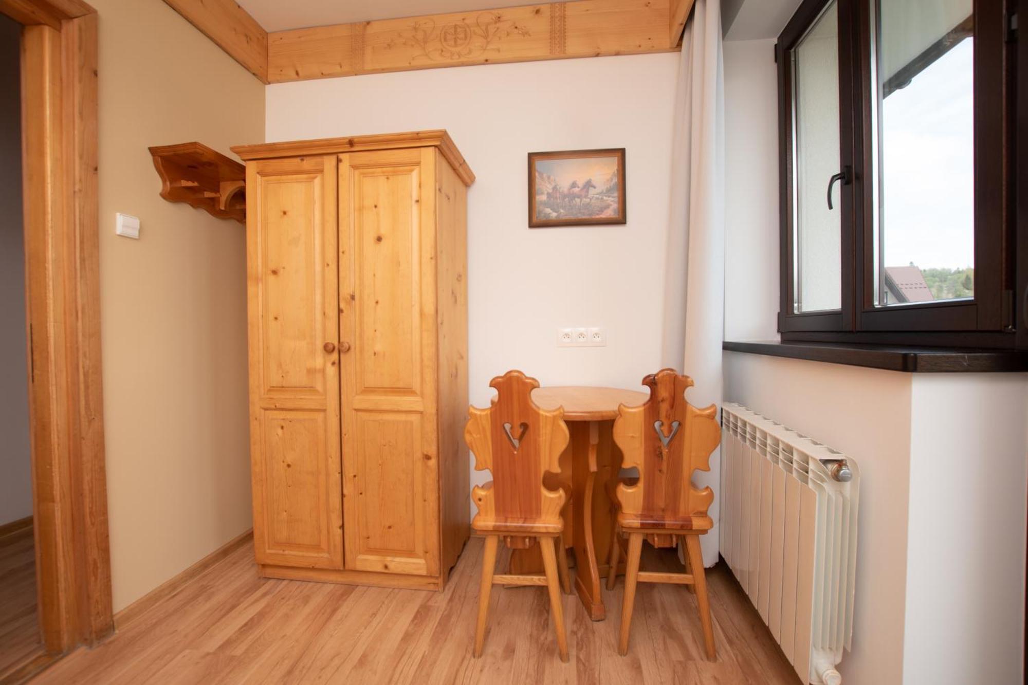 Pod Hawraniem Hotel Jurgow Ngoại thất bức ảnh